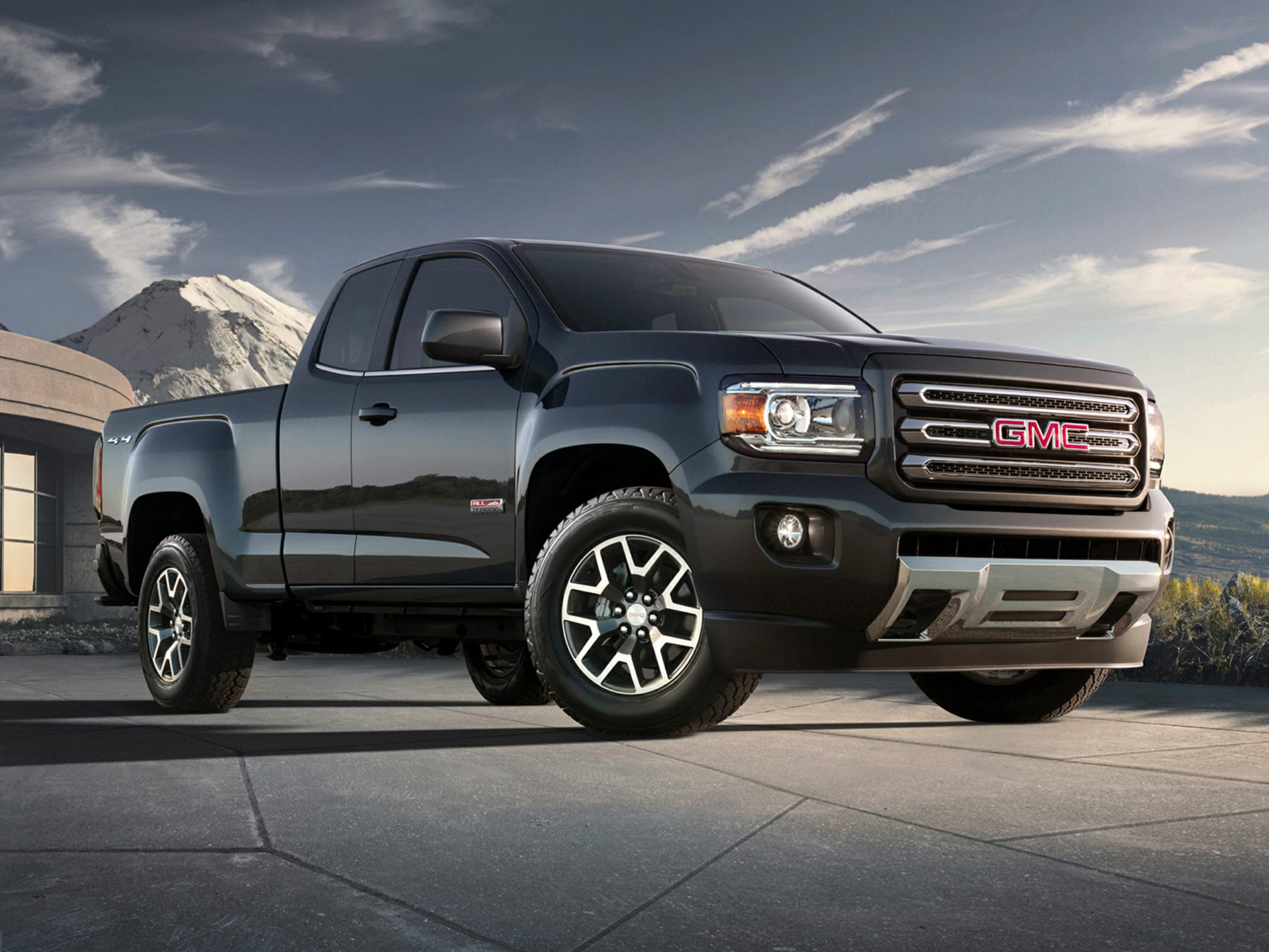 New 2018 GMC Canyon Price Photos Reviews Safety