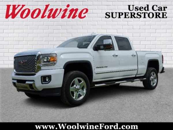 2015 GMC Sierra 2500HD Denali With Available WiFi Crew Cab 