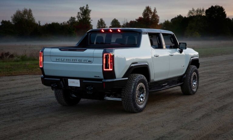 2024 GMC Hummer EV Pickup Exterior